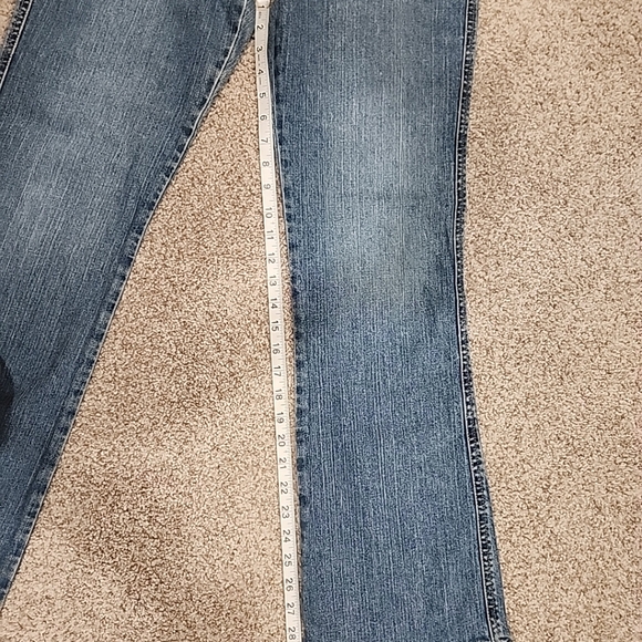 Levi Low Stretch Women's 11 bootcut jeans with 30 in inseam - Picture 6 of 7